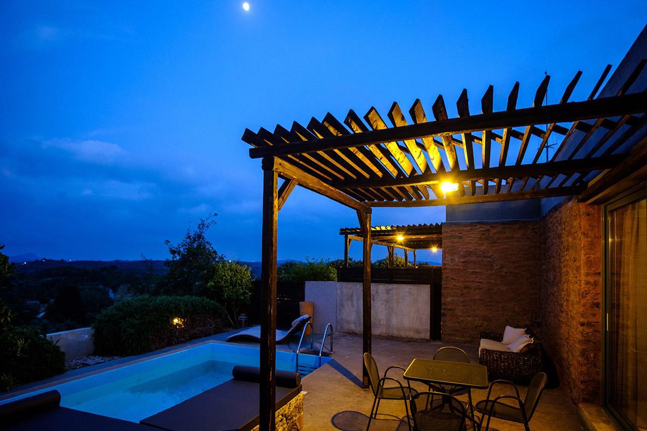 Gerakari Suites Agia Pelagia  ภายนอก รูปภาพ