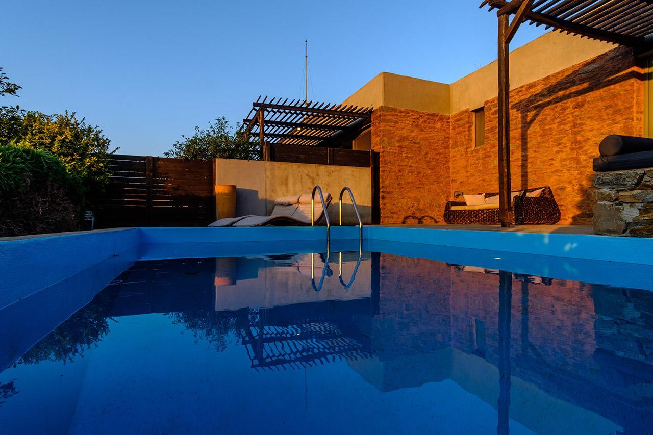 Gerakari Suites Agia Pelagia  ภายนอก รูปภาพ